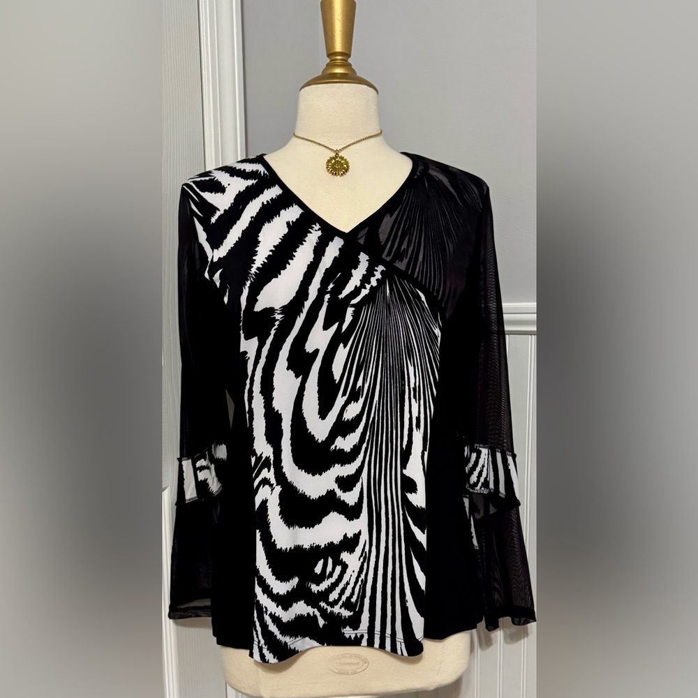 Picadilly Fashions black & white top! - Picture 6 of 14